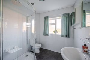 Shower room- click for photo gallery